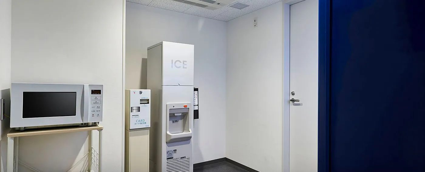 มุมตู้จำหน่ายสินค้าอัตโนมัติ (ชั้น 3 และชั้น 10 ของอาคารหลักและ ANNEX)