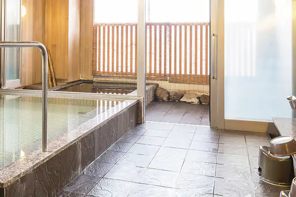 ห้องอาบน้ำรวม