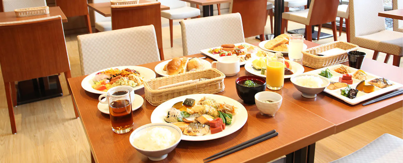 朝食バイキング
