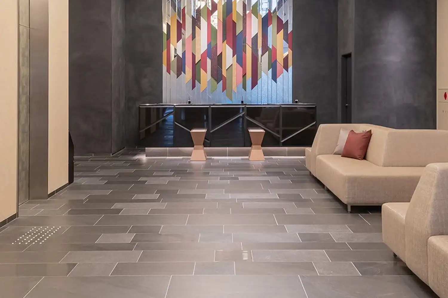 ล็อบบี้ด้านหน้า