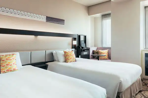 ซูพีเรีย ทวิน