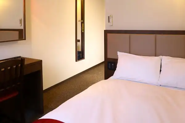 ห้องเซมิดับเบิล ขนาด 12 ตร.ม. ความกว้างเตียง 120 ซม.