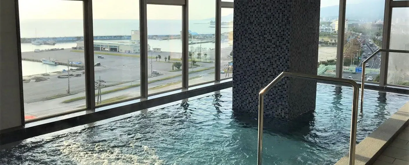 ห้องอาบน้ำสาธารณะ