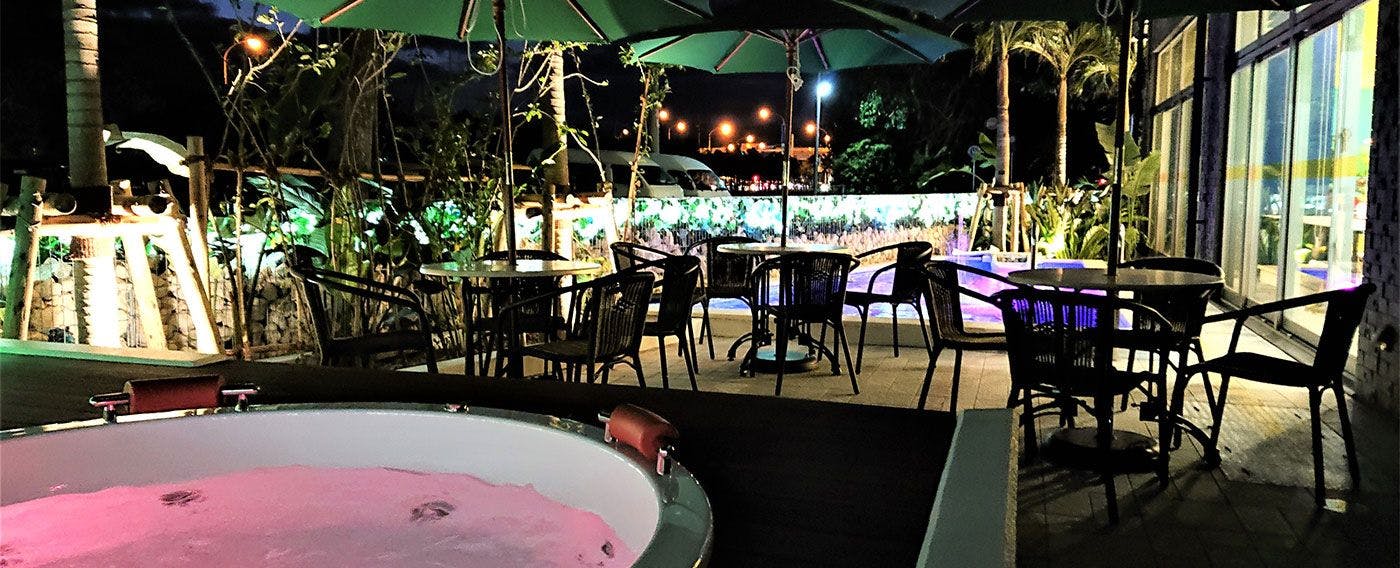 สระว่ายน้ำ & จากุซซี่