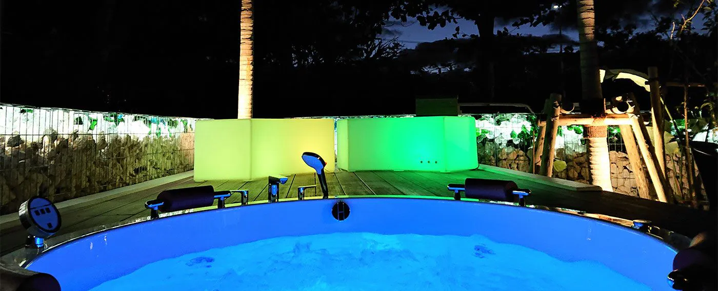 สระว่ายน้ำ & จากุซซี่