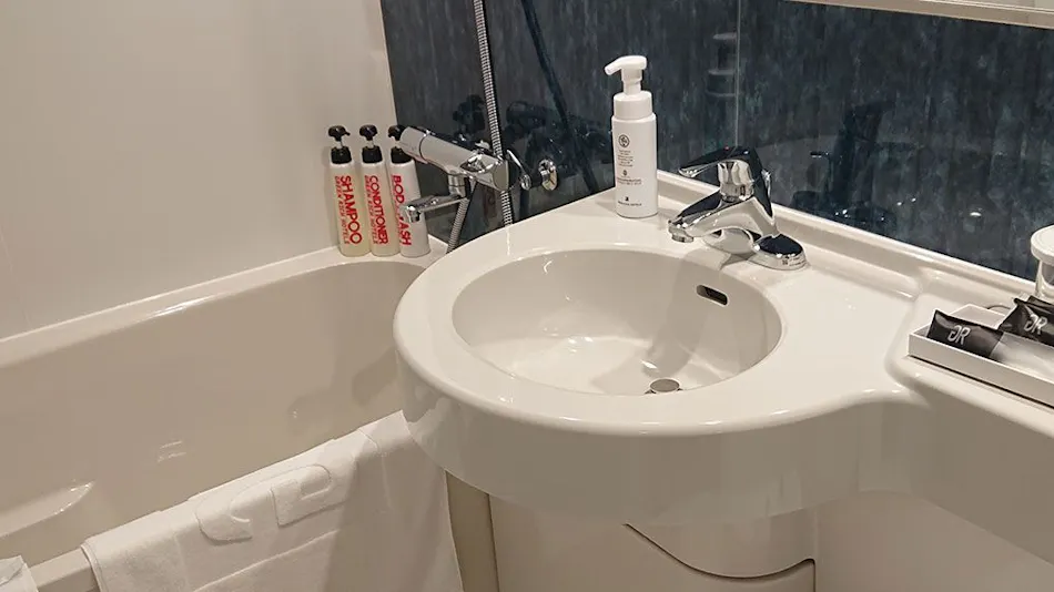 Green Rich Hotel Okinawa Nago (Artificial Hot Spring Futamata Yunohana)