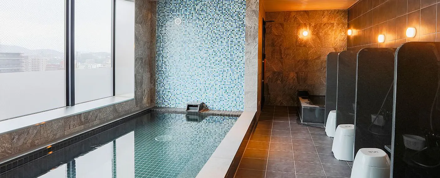 ห้องอาบน้ำรวมขนาดใหญ่