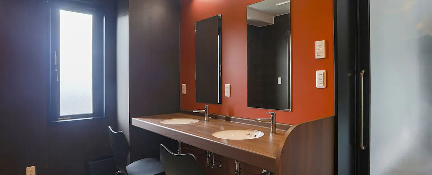 ห้องอาบน้ำรวมขนาดใหญ่