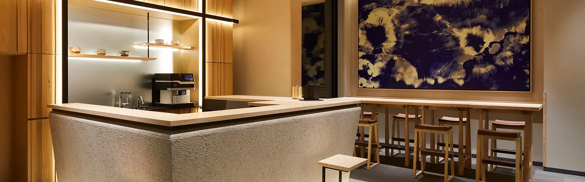 ラウンジ