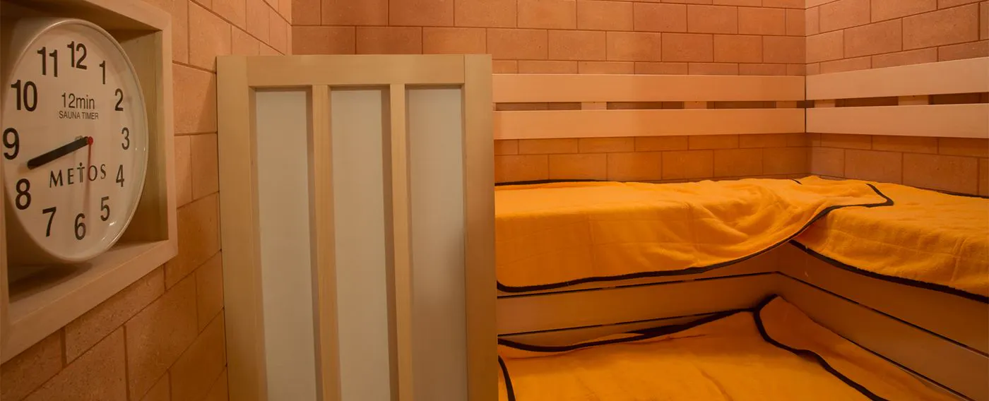 ซาวน่า (เฉพาะผู้ชาย)