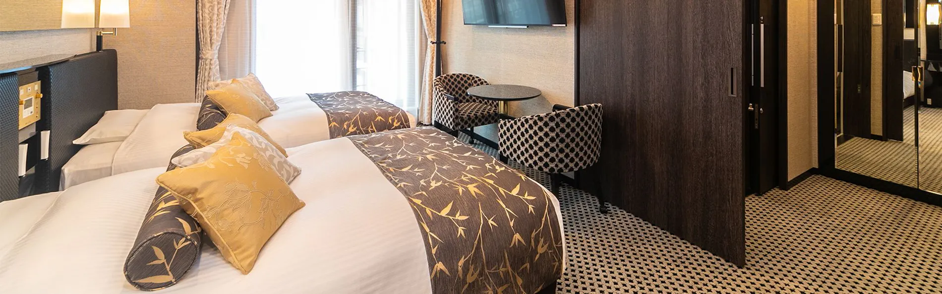 アパホテル〈大阪天満橋駅前〉