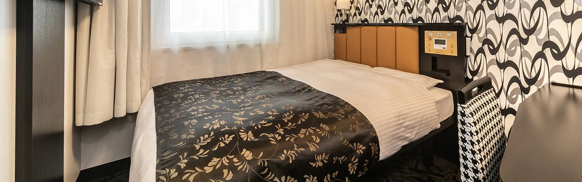 アパホテル〈大阪天満橋駅前〉