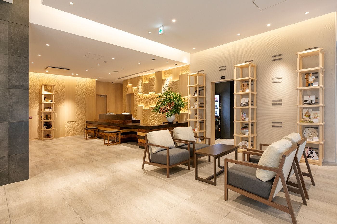 フロント・ロビー