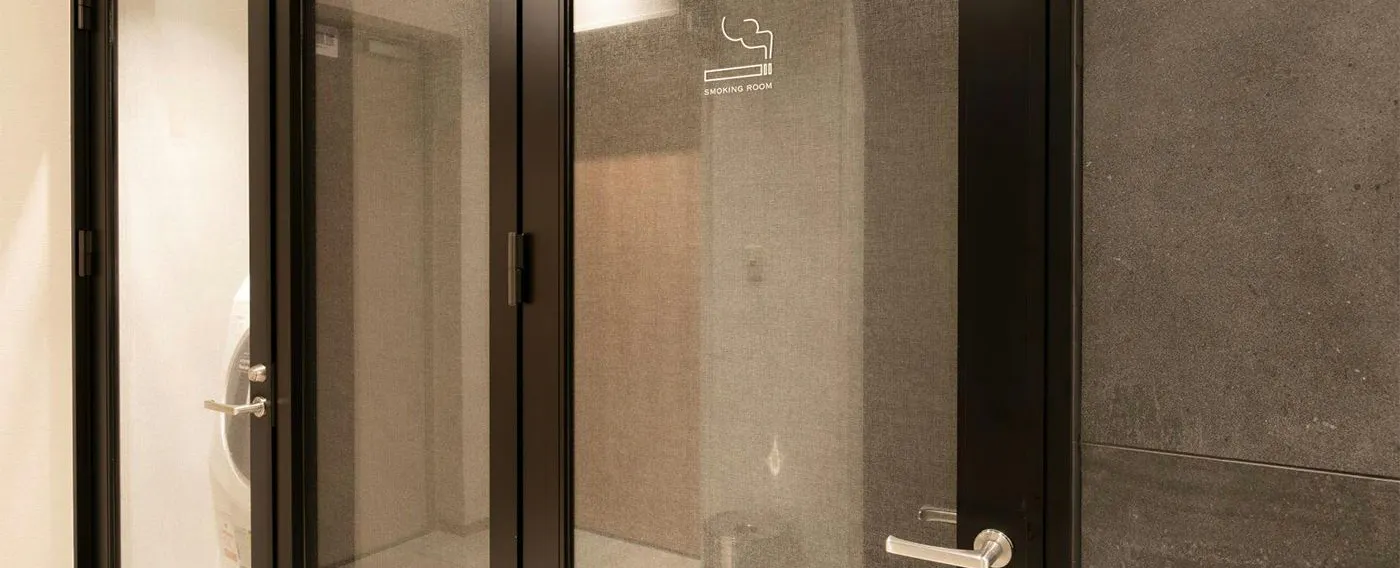 喫煙ブース