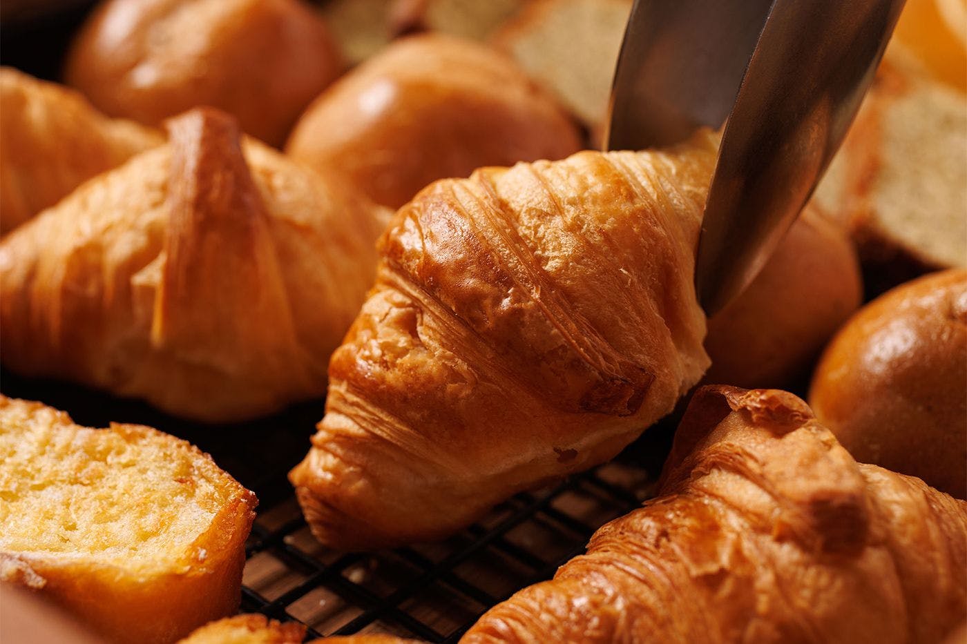 ครัวซองต์ที่อบด้วยใจทุกเช้า