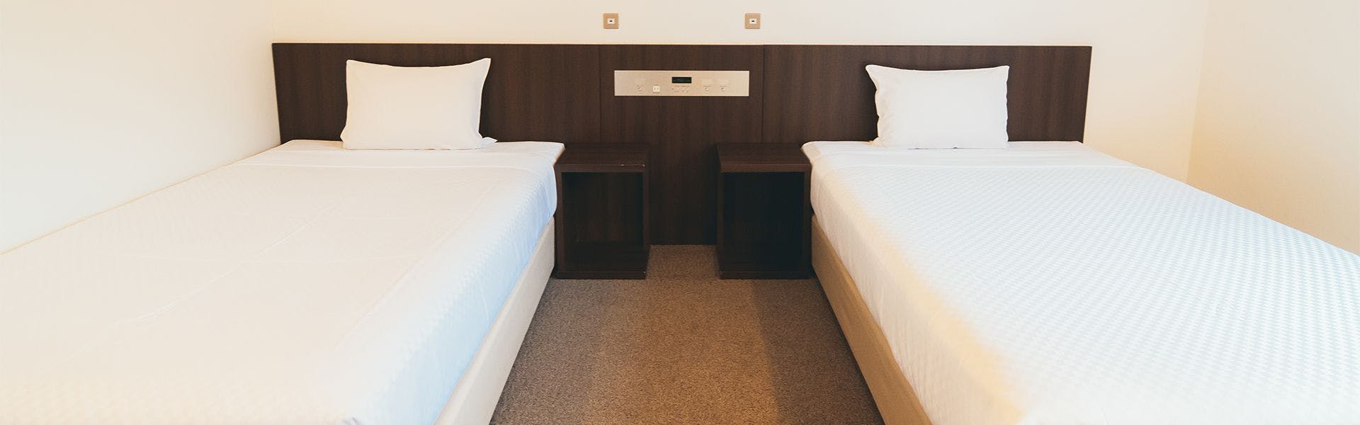 クインテッサホテル小倉 Comic & Books