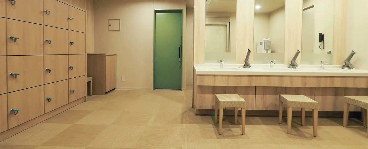 Bilik persalinan bilik mandi lelaki