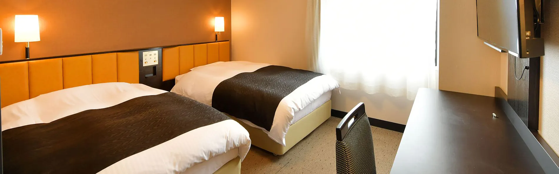 アパホテル〈岐阜羽島駅前〉