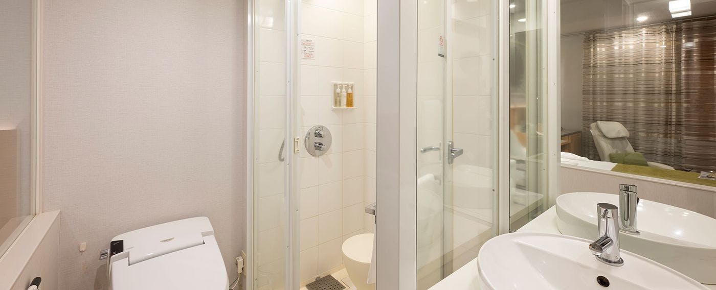 シャワーブース