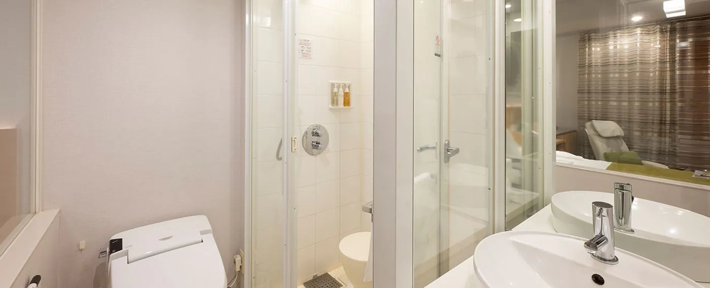 シャワーブース