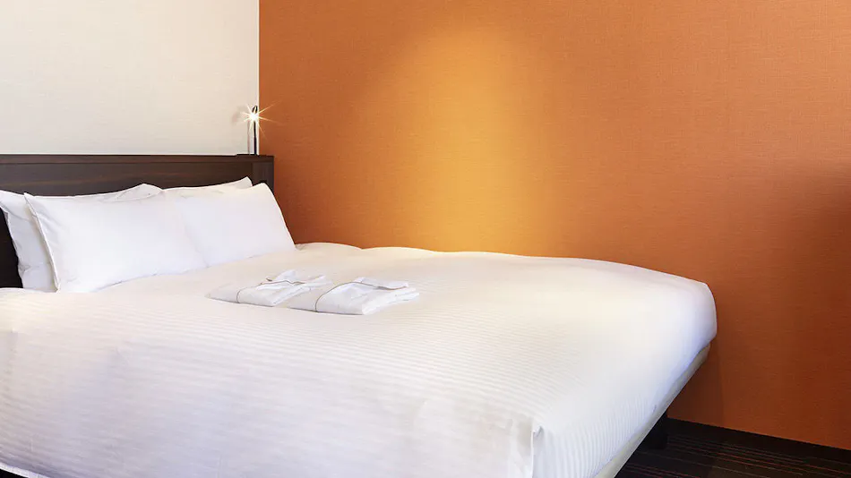 the b akasaka-mitsuke