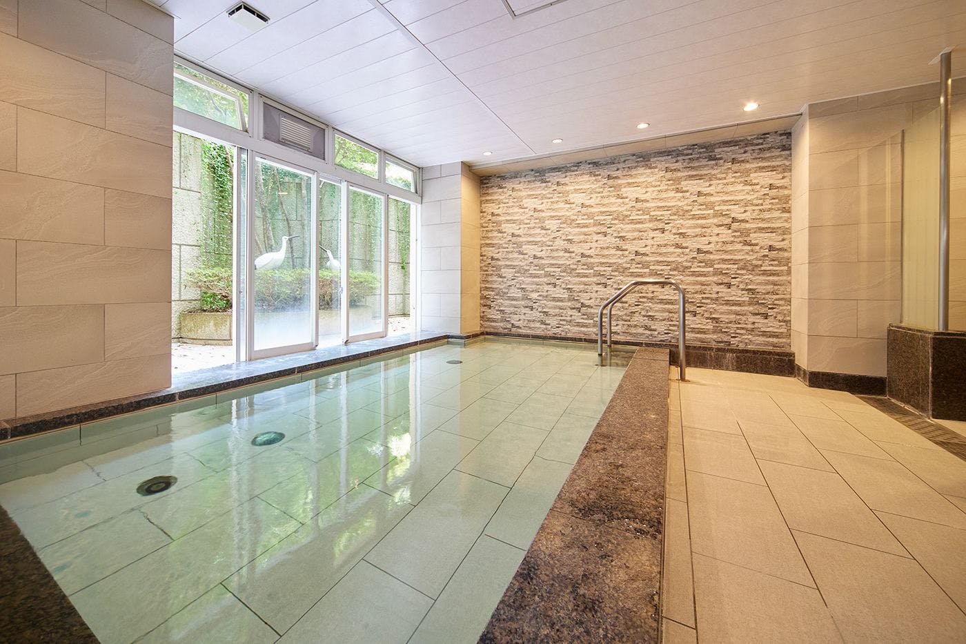 ห้องอาบน้ำสาธารณะขนาดใหญ่ (น้ำพุร้อนโคโนะโทริ)