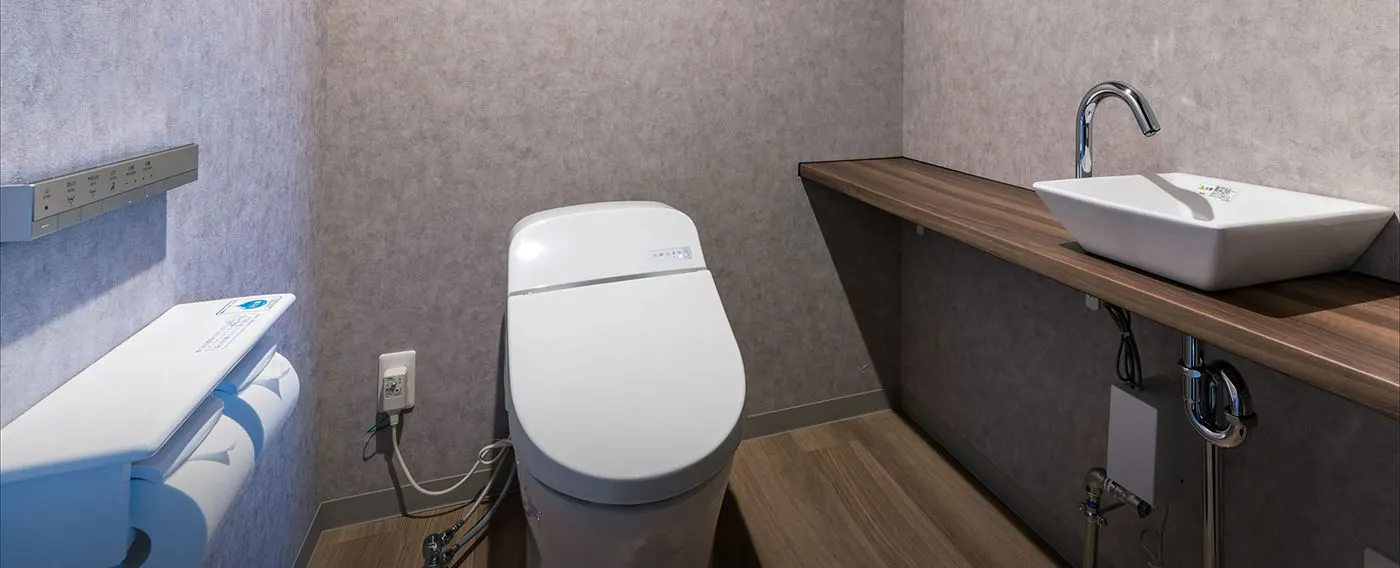 ห้องน้ำและห้องสุขา (เอ็กเซ็กคูทีฟ, โปรเจคเตอร์, จูเนียร์สวีท)