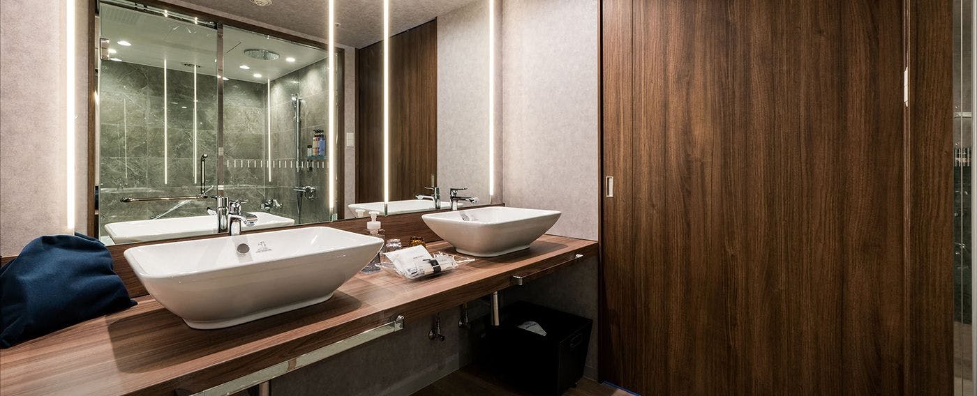 ห้องน้ำและห้องสุขา (เอ็กเซ็กคูทีฟ, โปรเจคเตอร์, จูเนียร์สวีท)