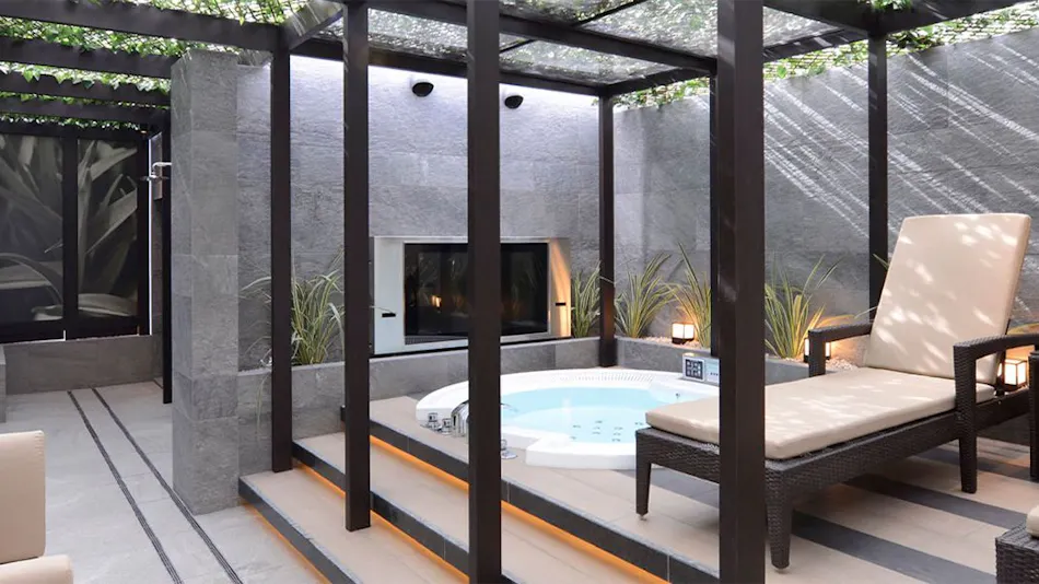 Meguro Holic Hotel (formerly Hotel Leon Meguro) (Rebranded and opened on March 16, 2020)