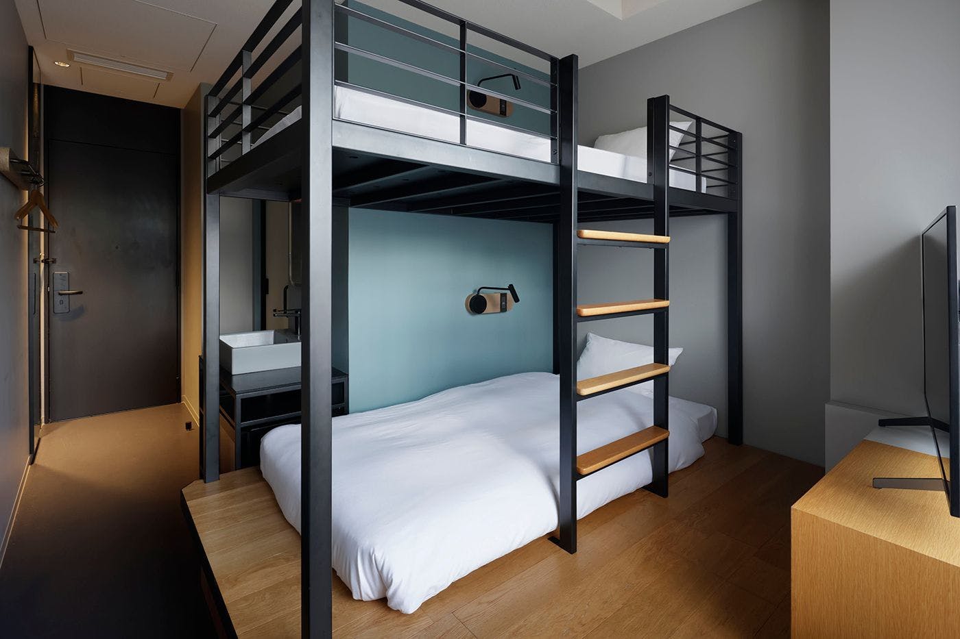 sequence MIYASHITA PARK