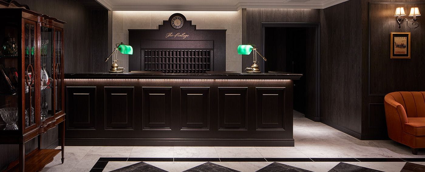 エントランス・フロント