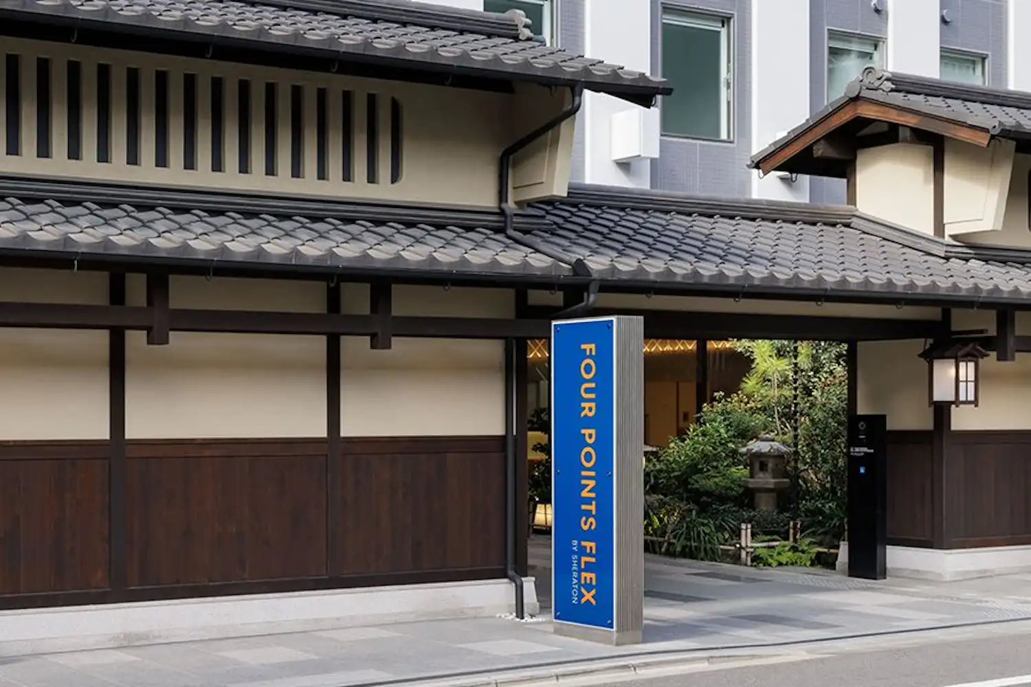 ภายนอกอาคาร