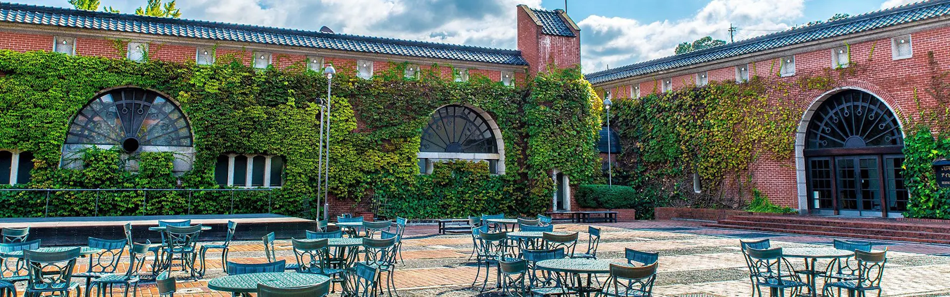 倉敷アイビースクエア