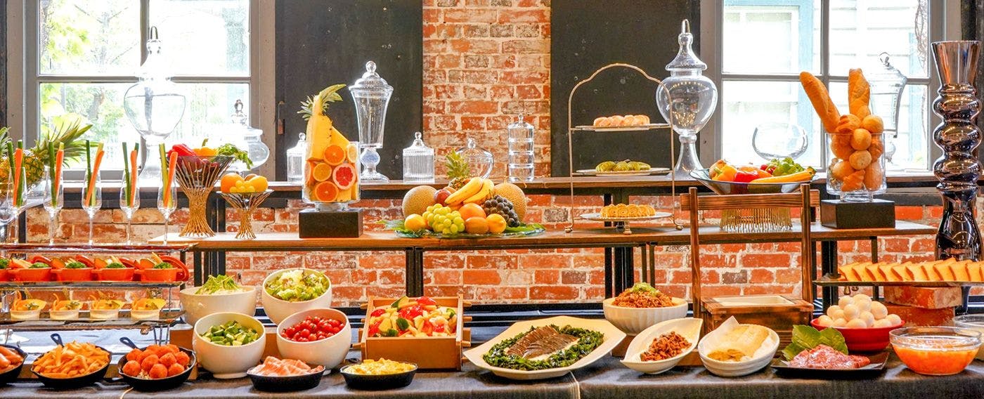 朝食ビュッフェ 