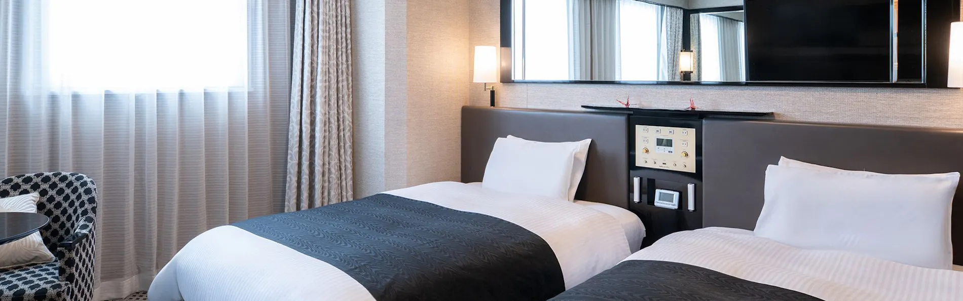 アパホテル〈上野駅前〉