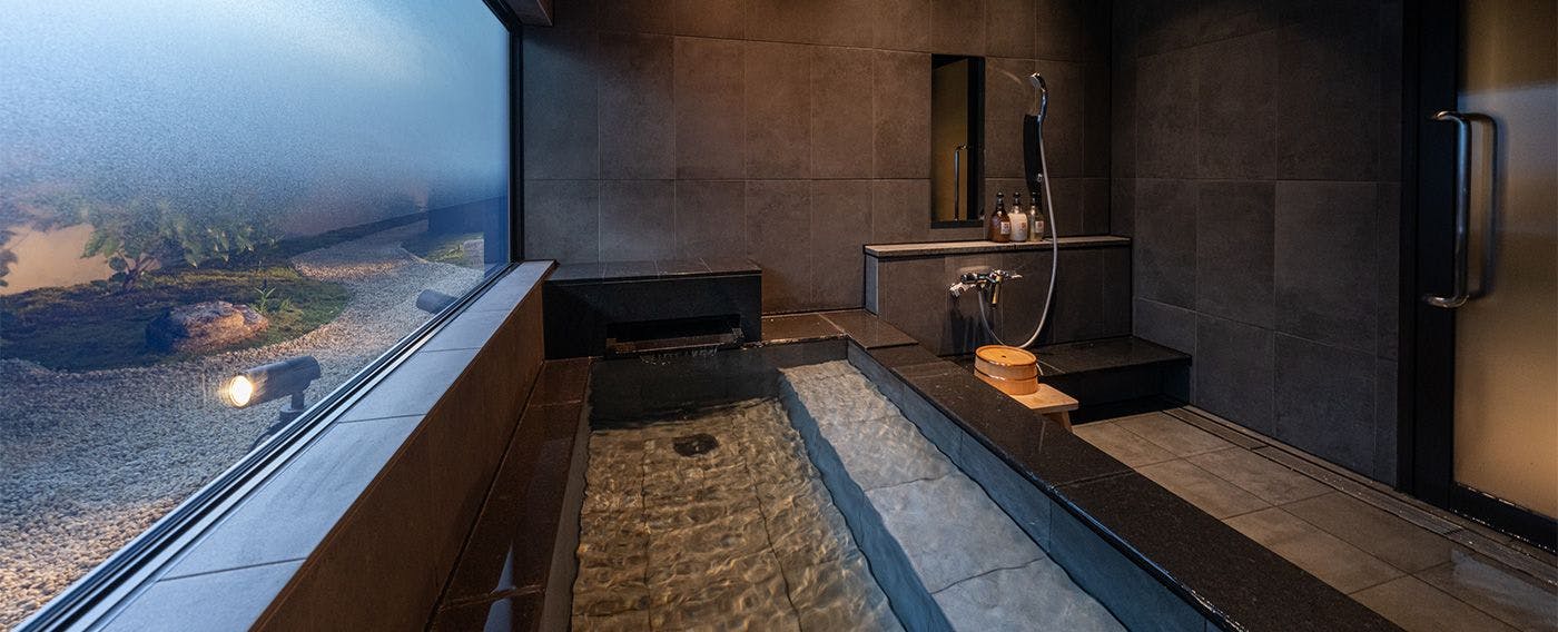 Private Bath “Ruri-no-Yu”