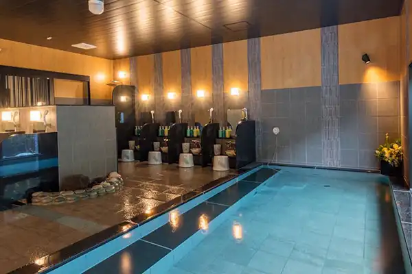 ห้องอาบน้ำรวม