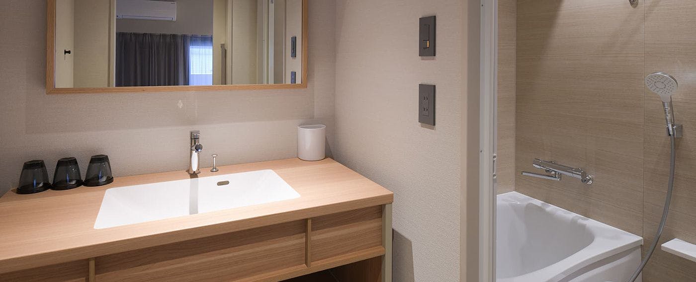 スーペリアルーム　洗面台・バスルーム