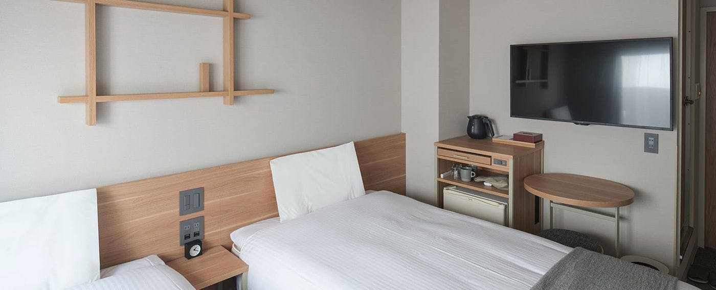 コンフォートツイン　13.5平米　ベット2台