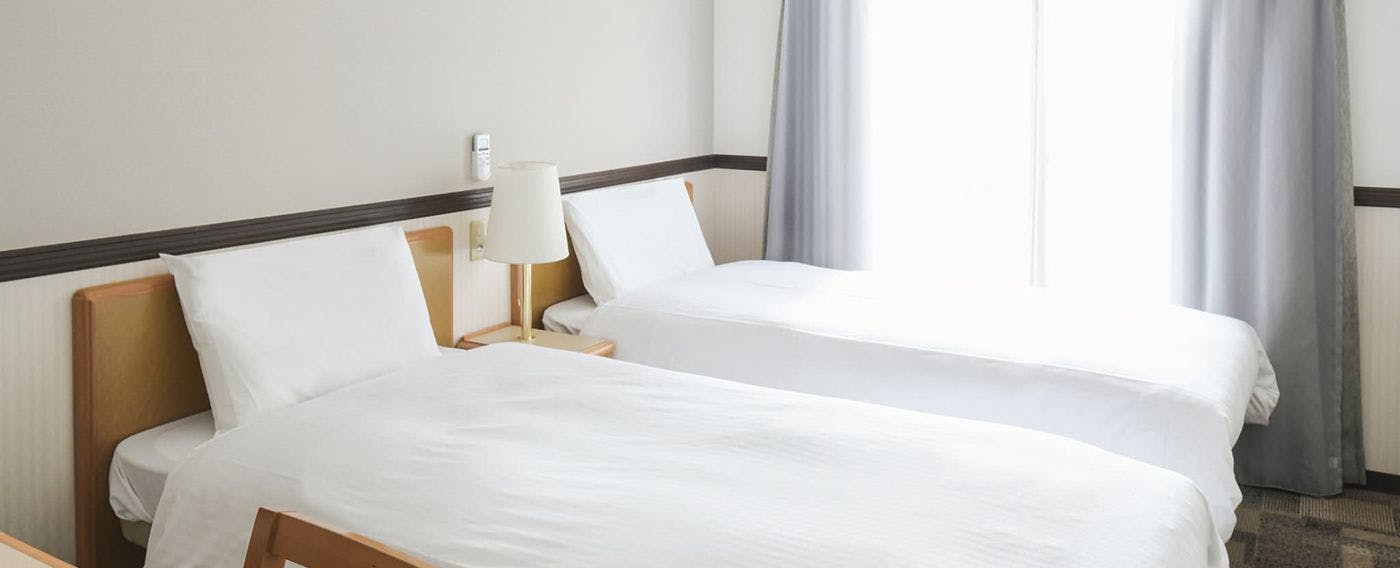 スタンダードツイン　13.5平米　ベット２台