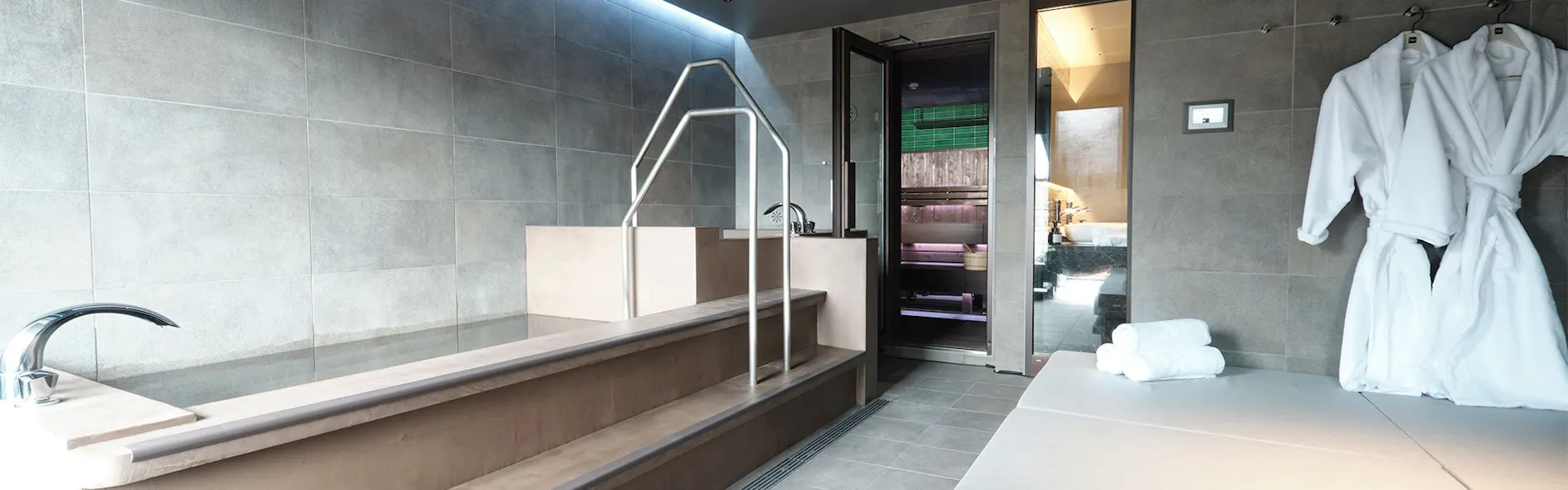 FAV LUX 飛騨高山