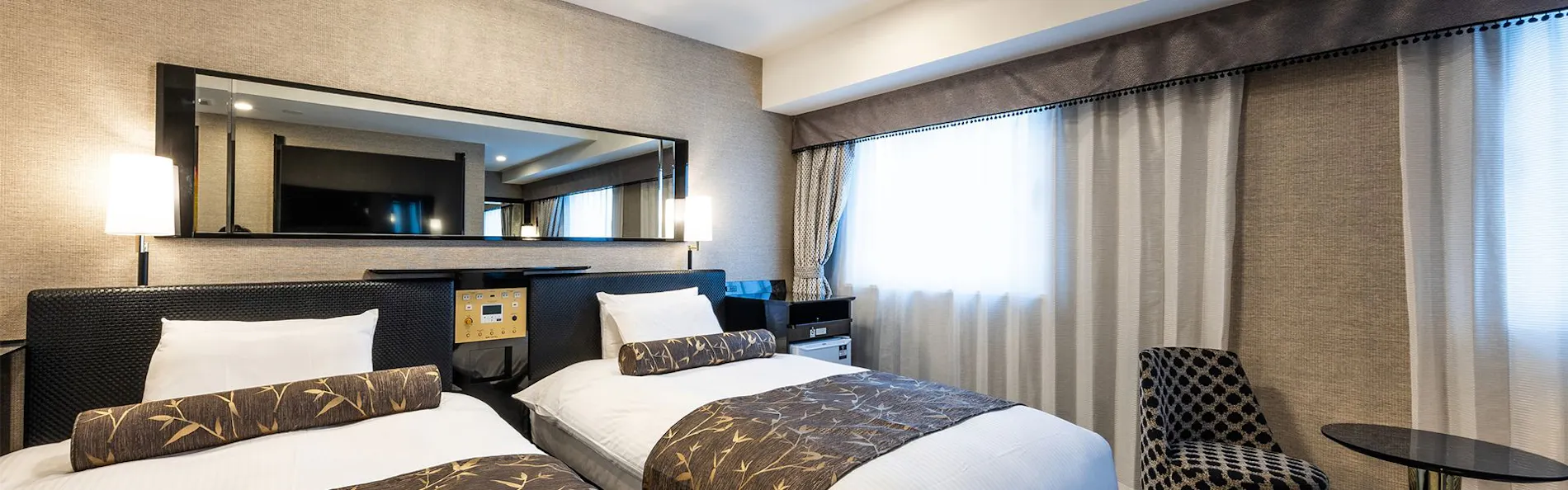 アパホテル〈上野 御徒町駅前南〉