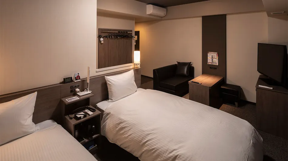 Hotel Route-Inn Matsuyama - Katsuyama Dori-