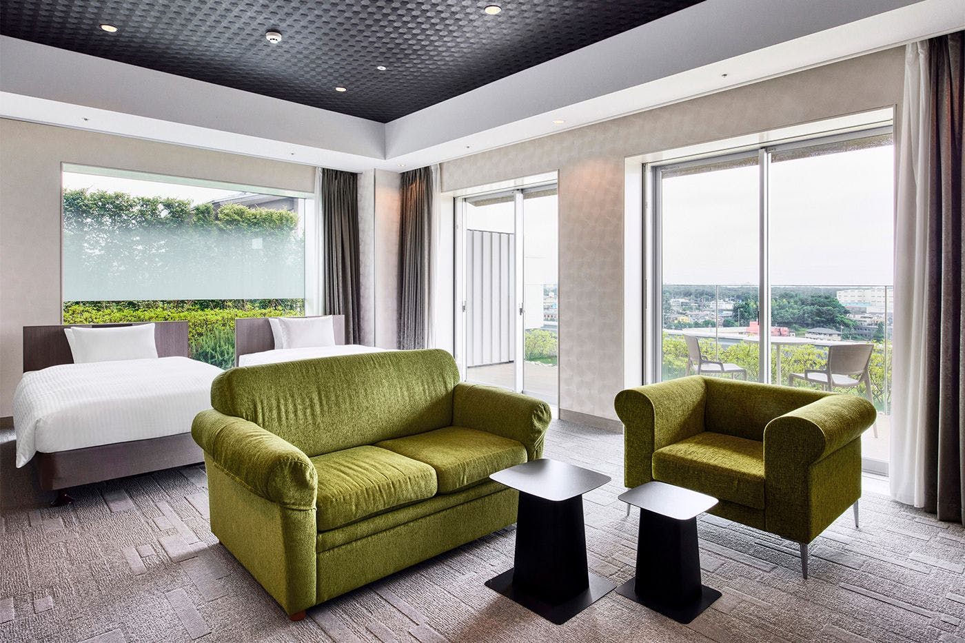 IN THE LIBRARY hotel and books TOKOROZAWA