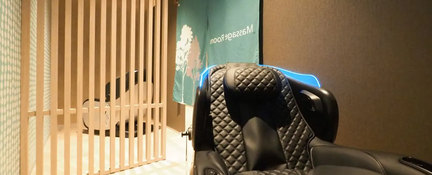 マッサージチェアルーム