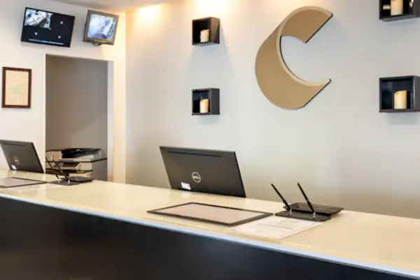 แผนกต้อนรับ