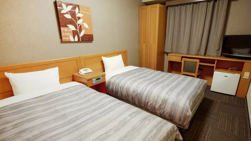 Hotel Route-Inn Osaka Honmachi