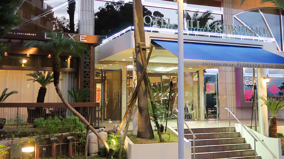 Floris Hotel Villa Kuretake