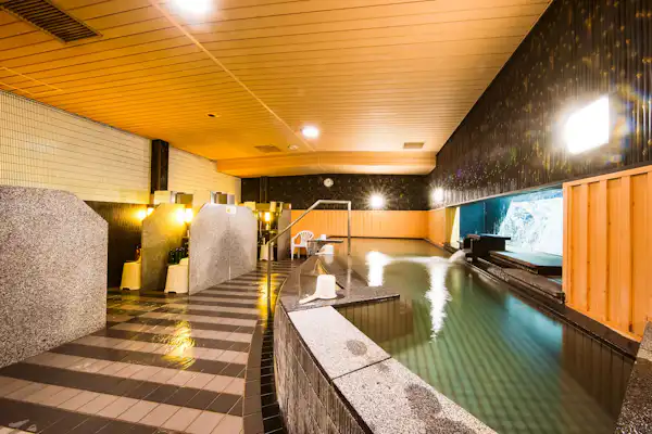 ห้องอาบน้ำรวม