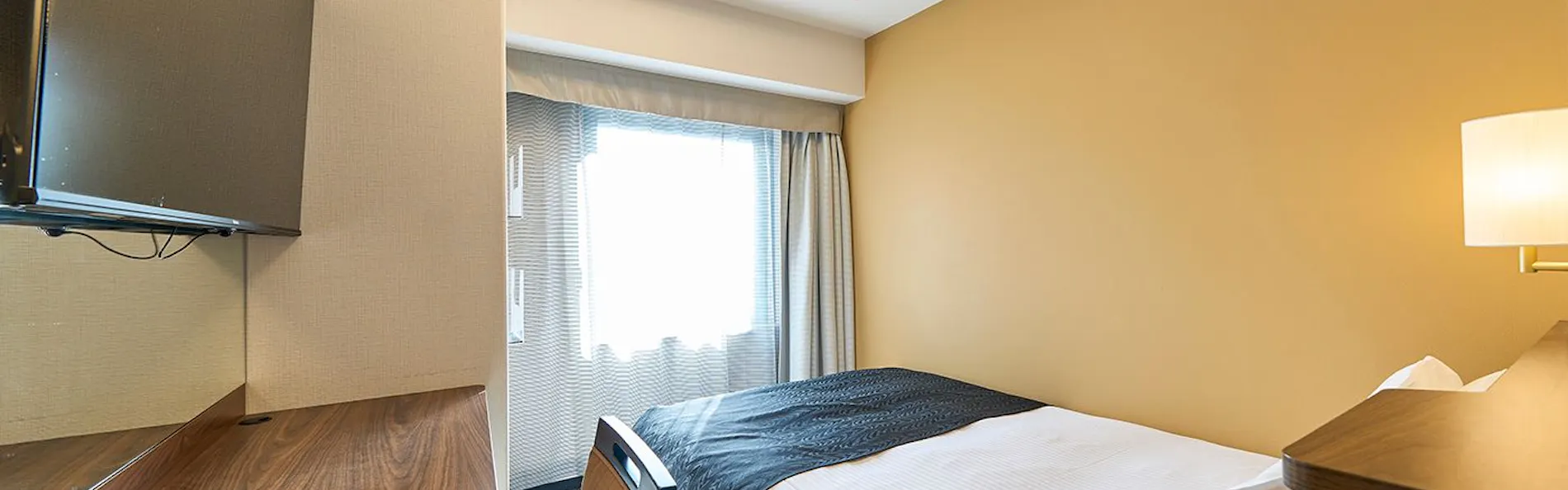 アパホテル〈富山駅前南〉